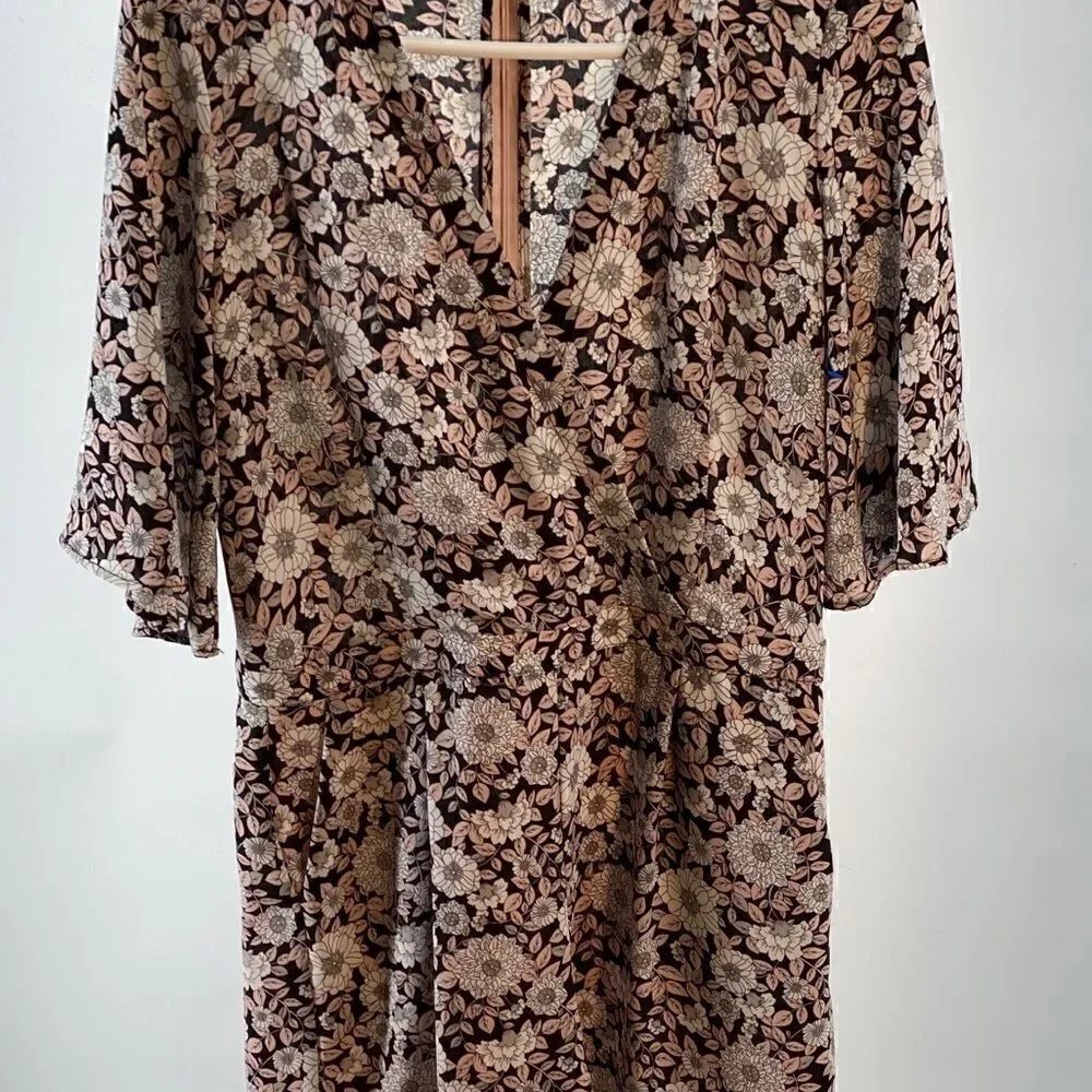 Size 2 romper - Picture 2 of 5